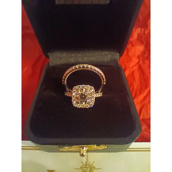 Robert Irwin Jewelers Diamond Engagement Ring + Band(MSRP: $2694.86)